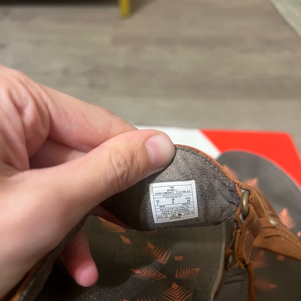 Merrell Women’s Tan Adhera Thong Sandals 207063B - Picture 5 of 6